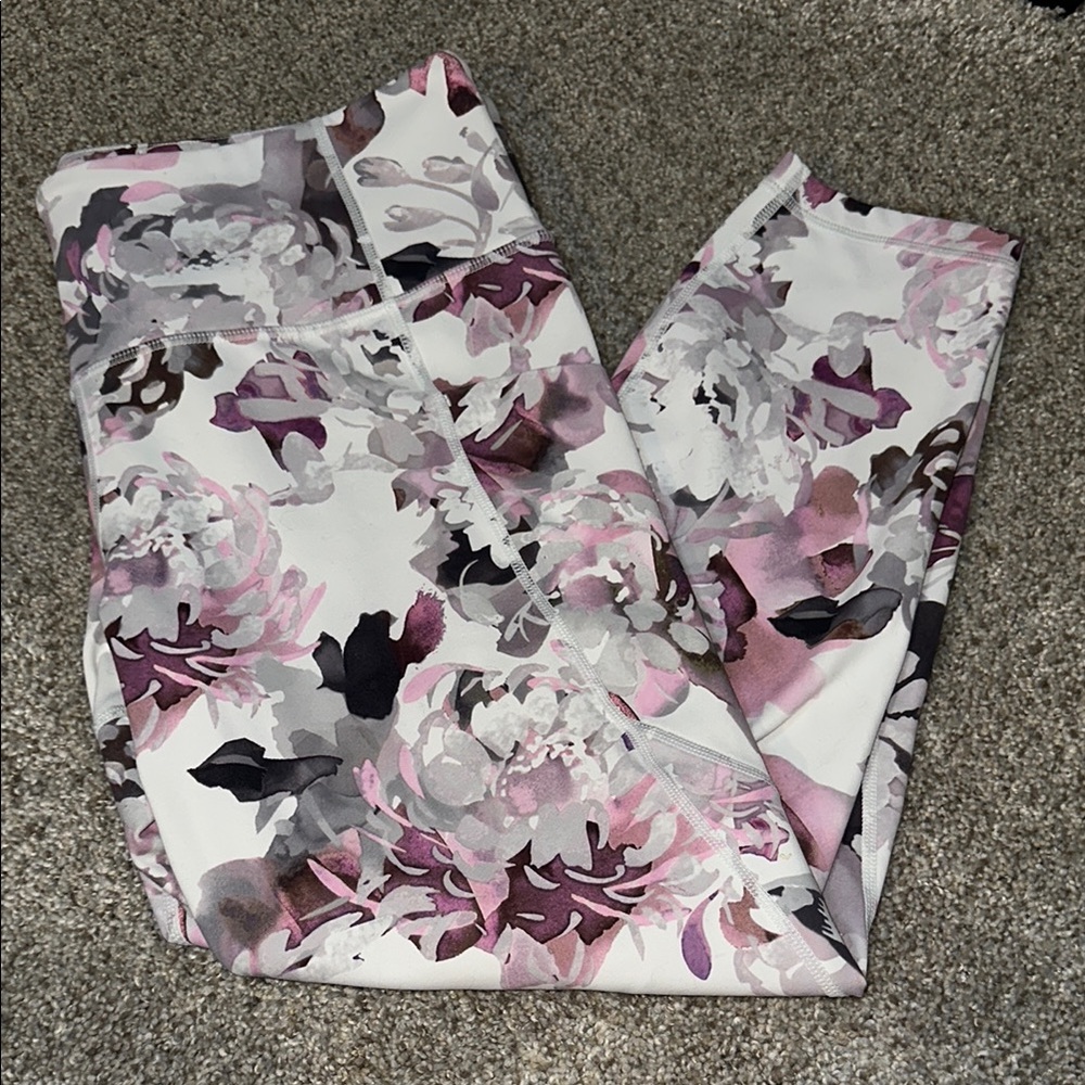 Athleta Floral Print Leggings in White, Pink, Gray